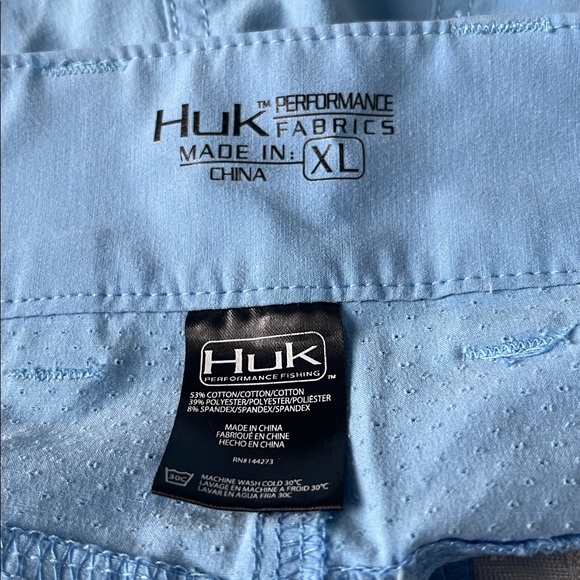 Huk Men's Cargo Shorts - Picture 4 of 4